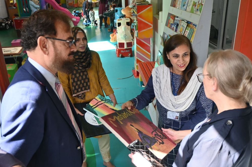 British Deputy High Commissioner, Karachi, Visits Indus Hospital, Korangi Campus (5)